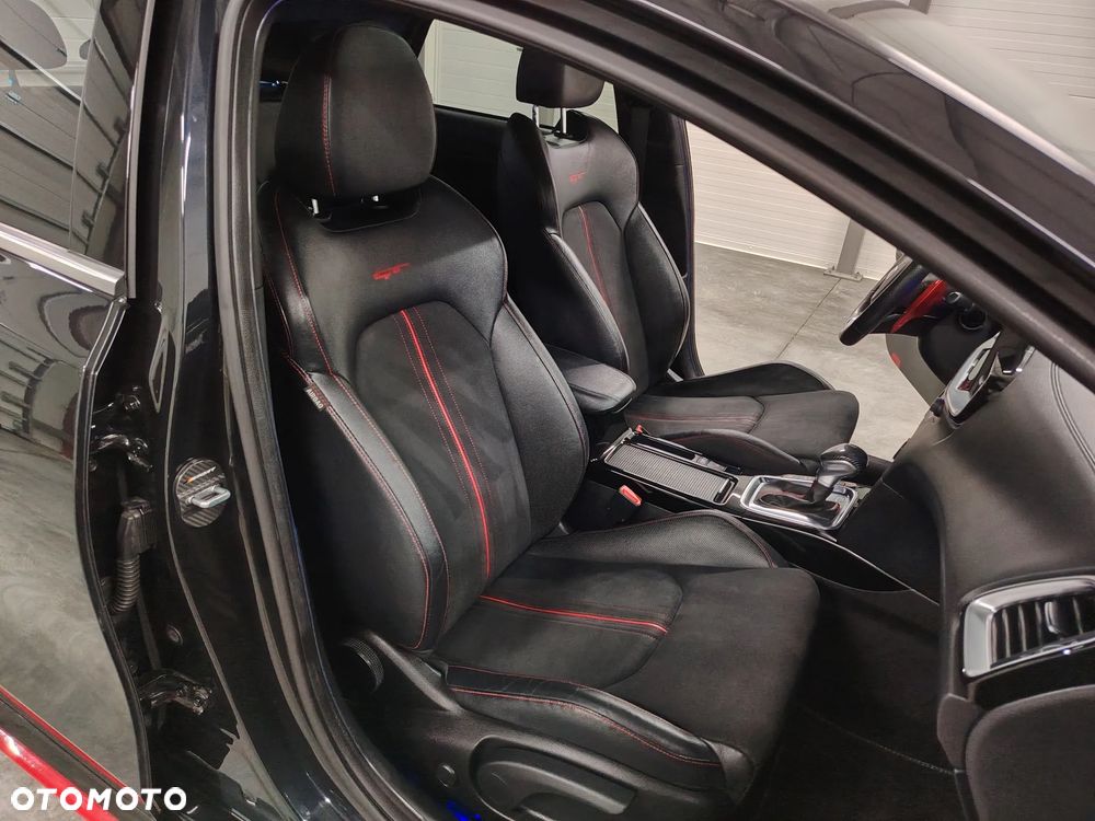 Kia ProCeed 1.6 T-GDI GT DCT - 28