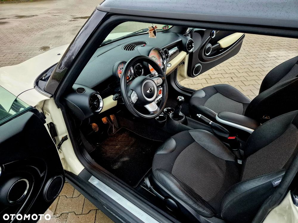 MINI Cooper 50 Camden - 22