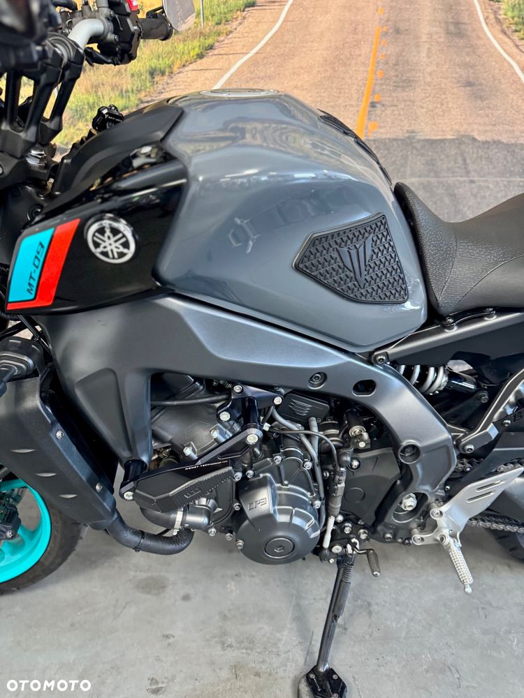 Yamaha MT - 9