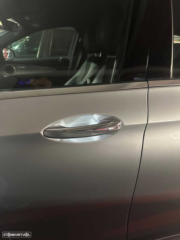 Mercedes-Benz E 220 d AMG Line - 21