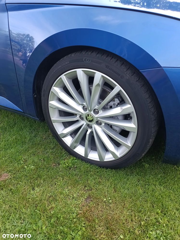 Skoda Superb 2.0 TDI SCR Style DSG - 18