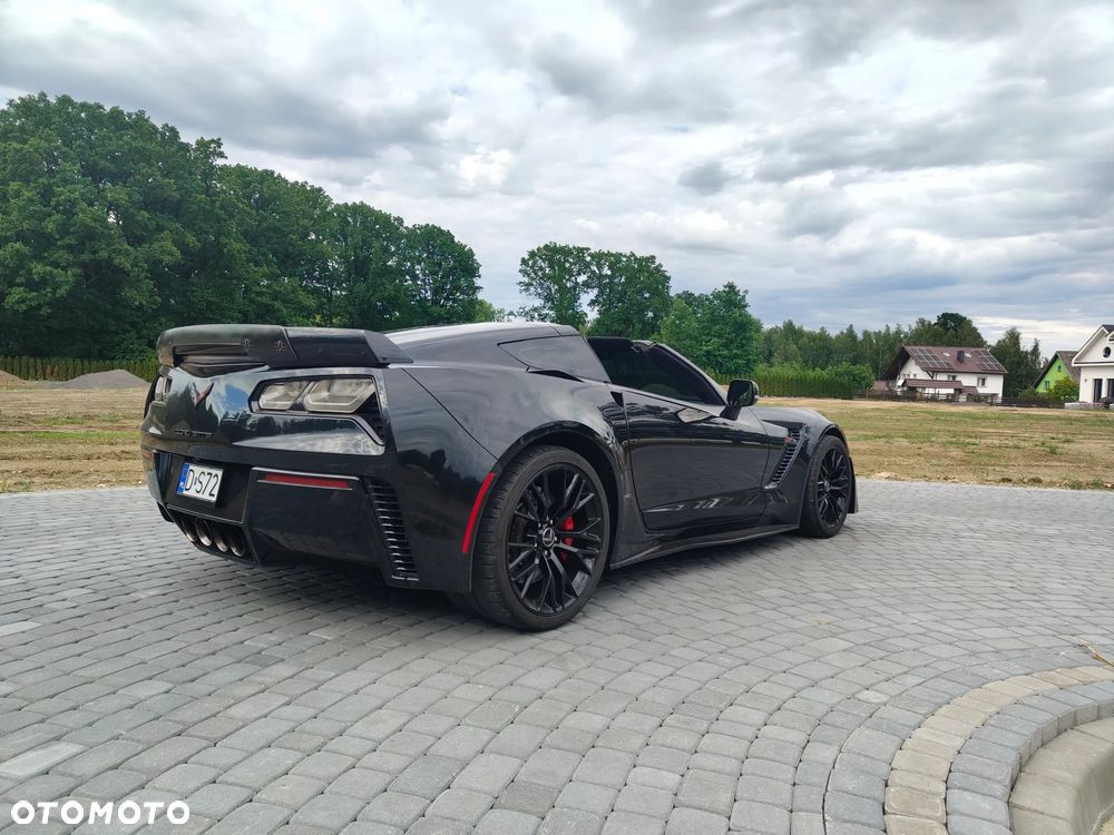 Chevrolet Corvette - 5