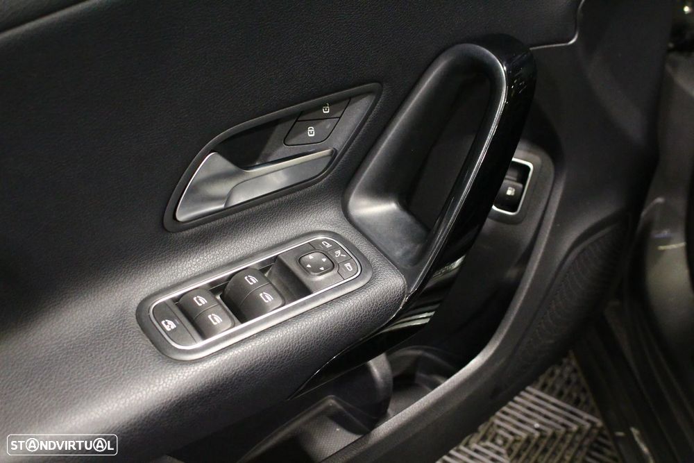 Mercedes-Benz A 250 e Progressive - 18
