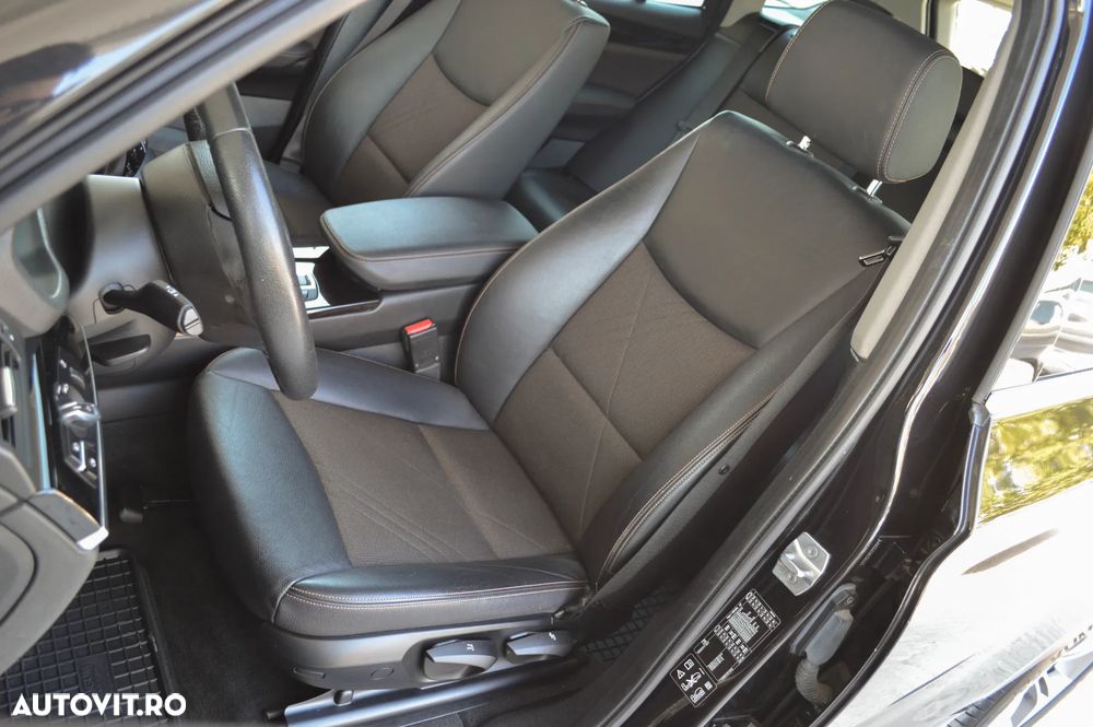 BMW X3 xDrive20d AT xLine - 29