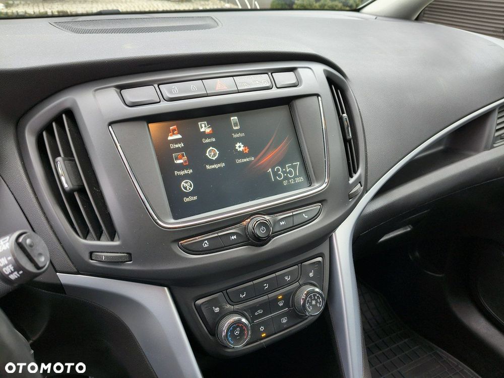 Opel Zafira - 22