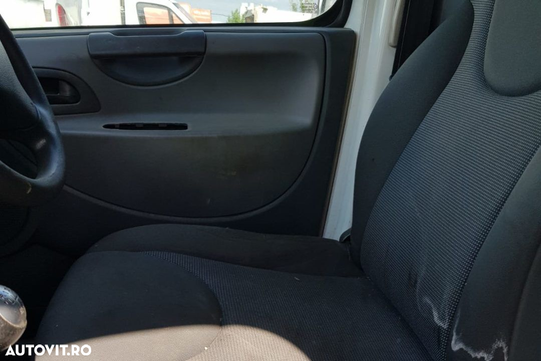 Scaun partea dreaptă Peugeot Partner 2.0 HDI Euro 4 - 4