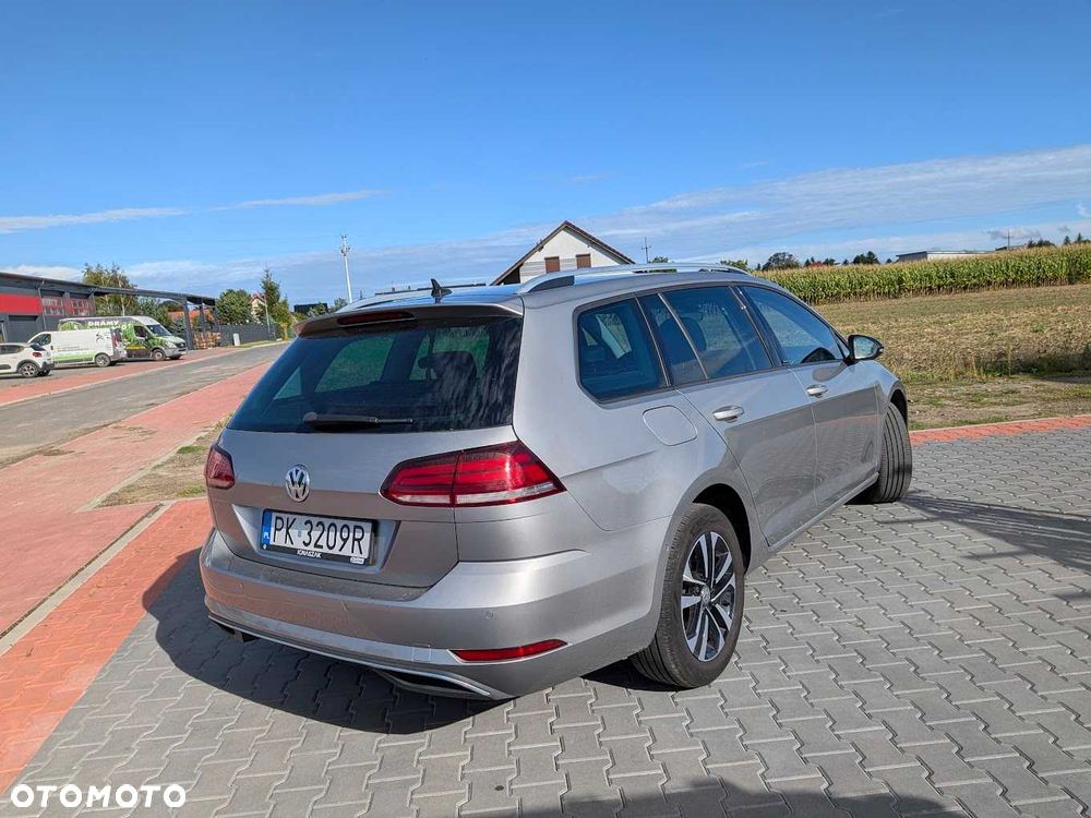 Volkswagen Golf Variant - 2