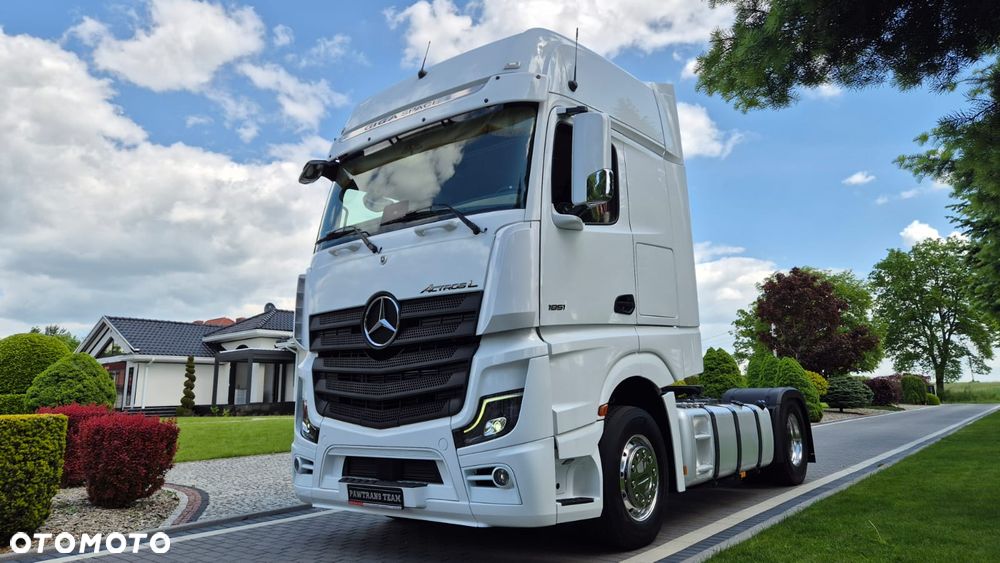 Mercedes-Benz //ACTROS///2023/// 1851///JEDYNE 317 TYŚ KM/// GIGA SPACE///ALUFELGI/// KLIMATYZACJA POSTOJOWA/// FULL LED///VIRTUAL COCPIT/// TV///STAN JAK NOWY. - 11