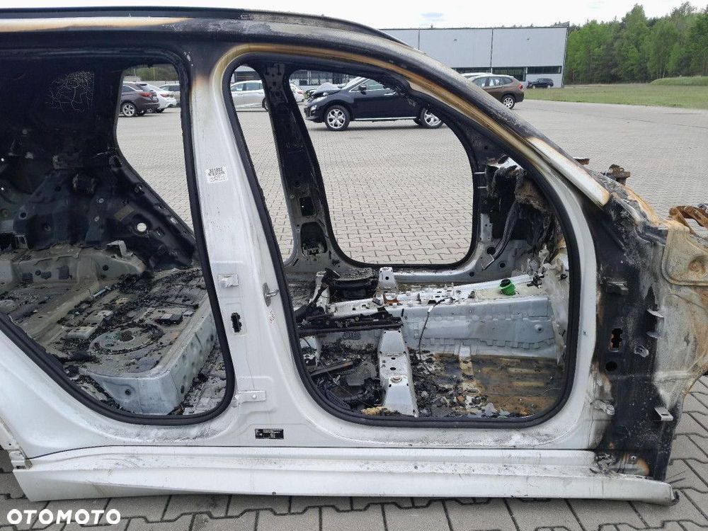 BMW X5 G05 PRÓG PRAWY SŁUPEK A I B 300 - 3