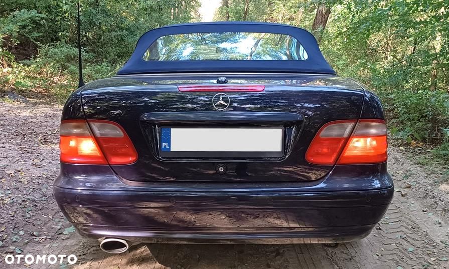 Mercedes-Benz CLK - 4