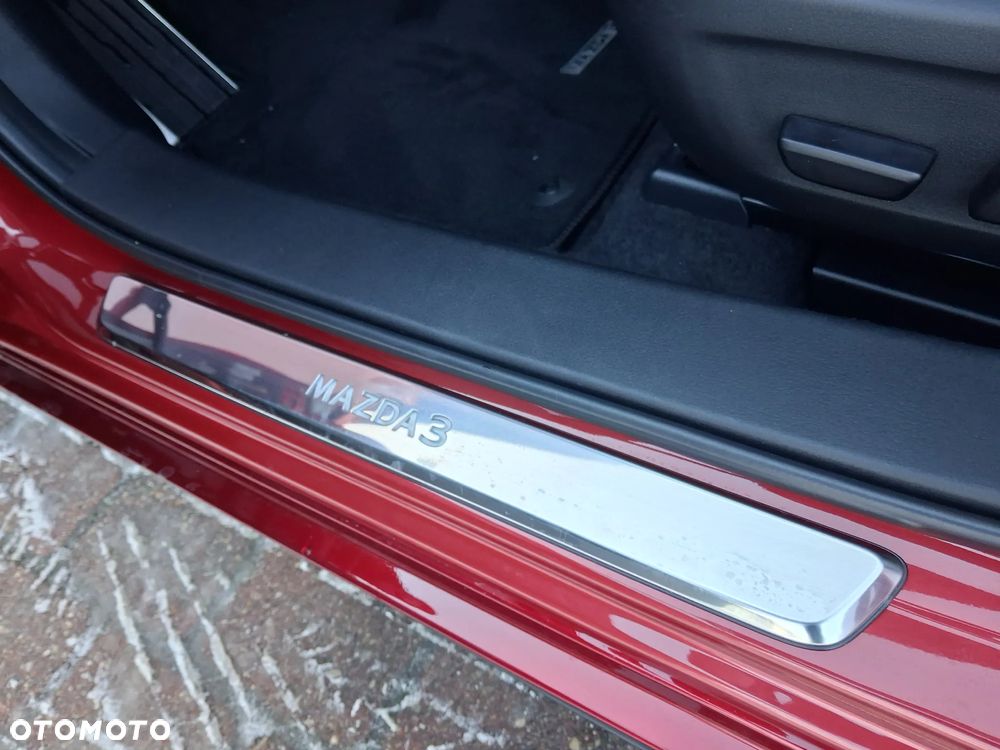 Mazda 3 2.0 mHEV Takumi - 11