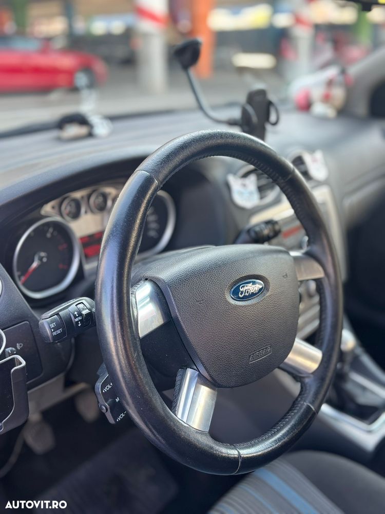 Ford Focus 1.6 TDCI Ambiente - 7