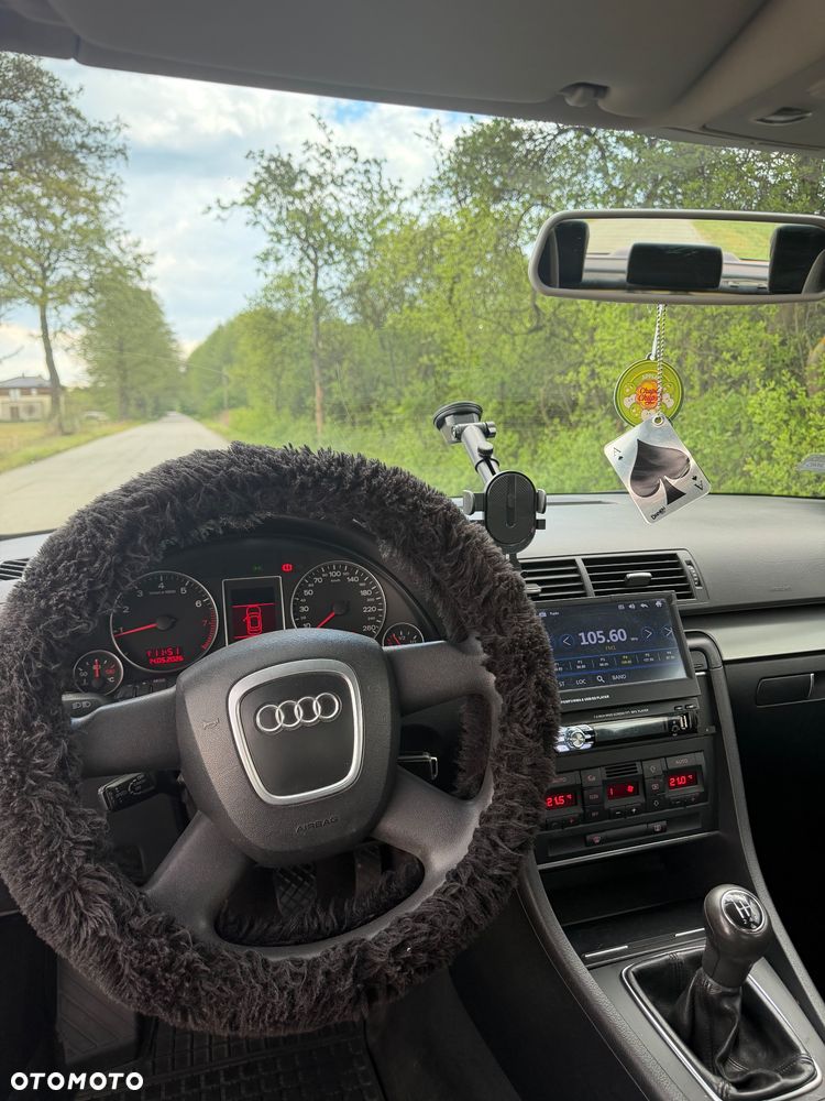 Audi A4 Limousine - 7