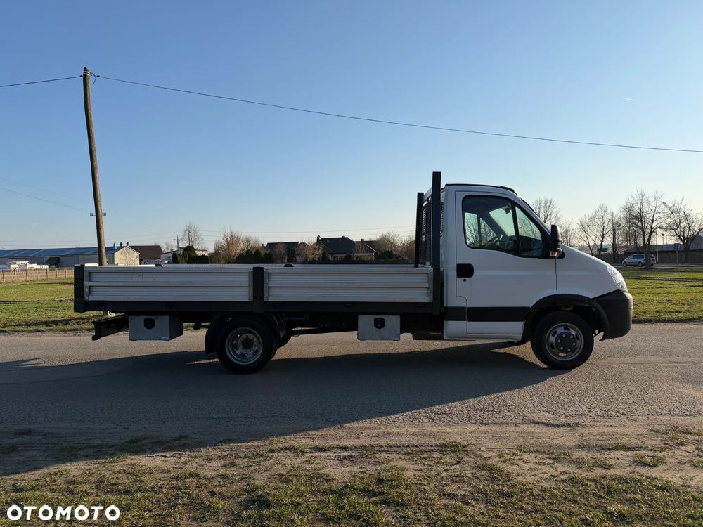 Iveco 35C13 * 2.3 / 130KM * Skrzyniowy * Rama * Rozstaw osi: 3.7m * - 9