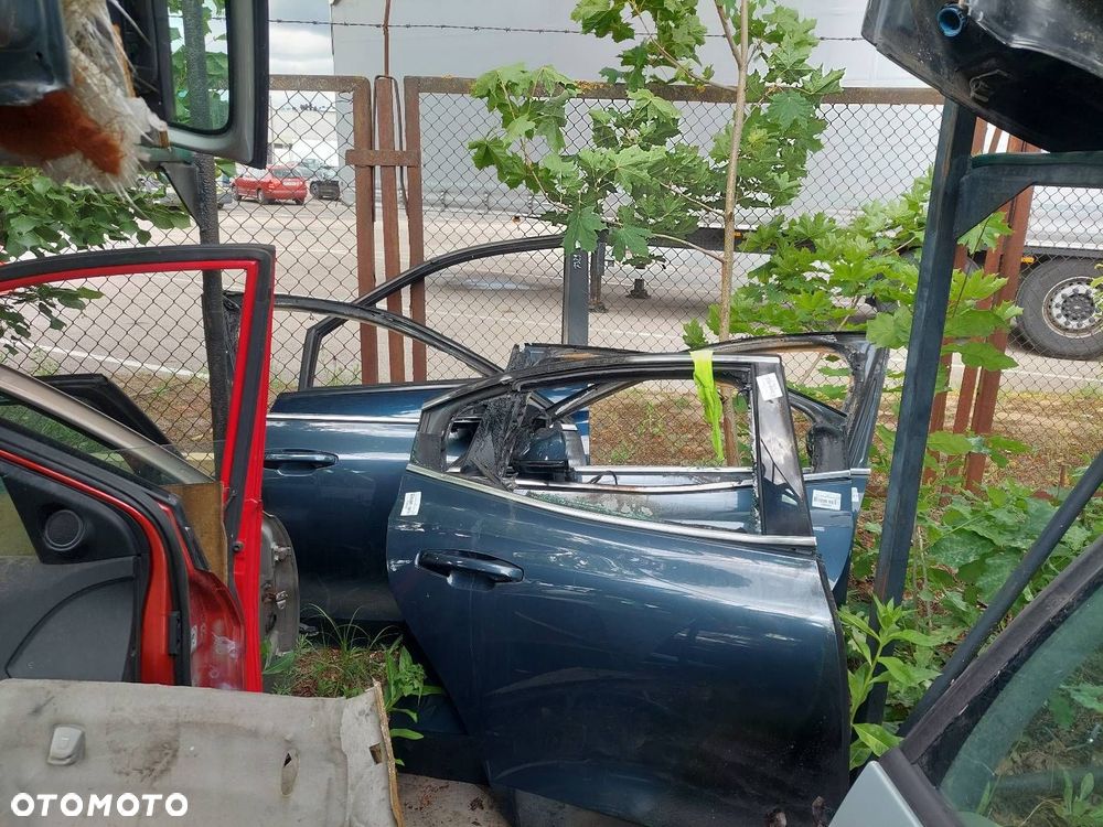 DRZWI KOMPLETNE LEWY TYŁ VOLVO S60 III 723 - 6