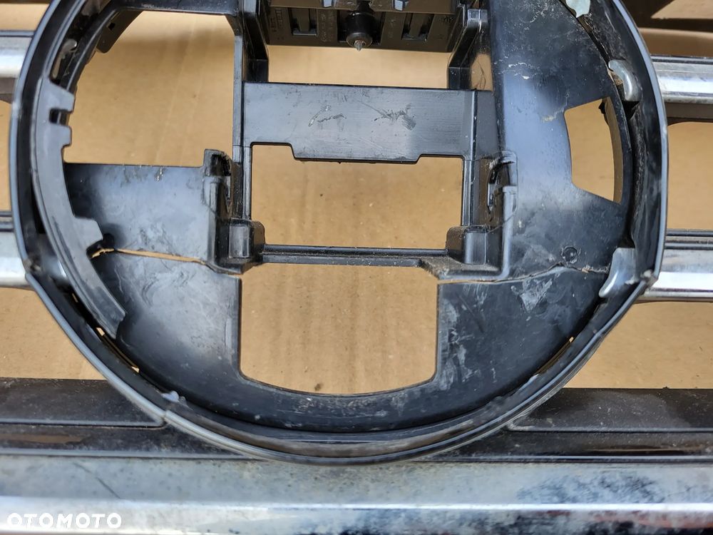 ATRAPA GRILL VW PASSAT B8 LIFT R LINE - 12