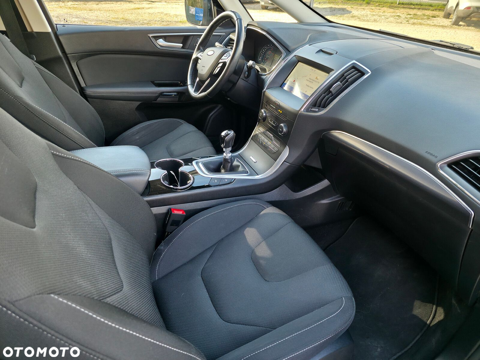 Ford S-Max - 9