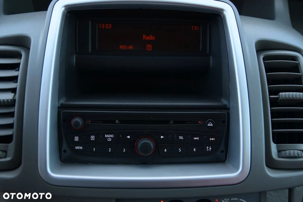 Opel Vivaro - 28