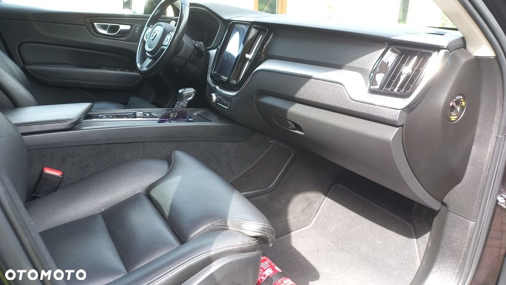Volvo XC 60 D4 Geartronic Momentum Pro - 20