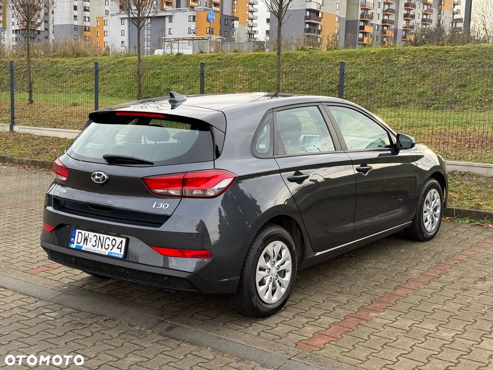 Hyundai i30 1.5 DPI Classic + - 4