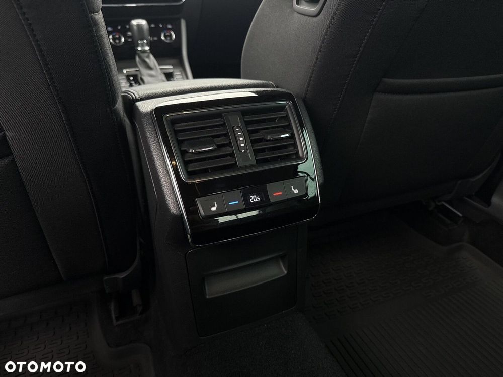 Skoda Superb 2.0 TDI Style DSG - 13