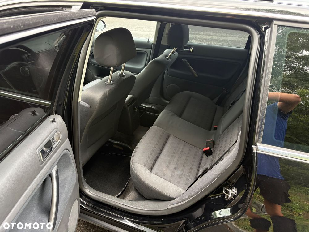Volkswagen Passat - 22