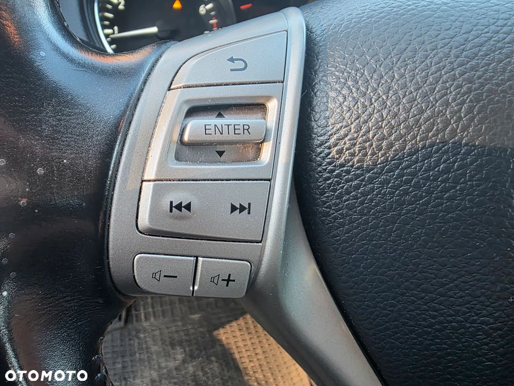 Nissan Qashqai 1.2 DIG-T N-Vision - 19