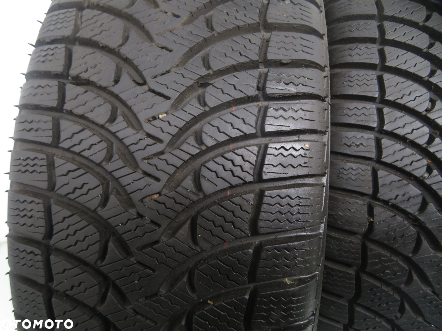 2x 225/60R16 OPONY ZIMOWE BIEŻNIKOWANE Targum Winter 4 98H - 7