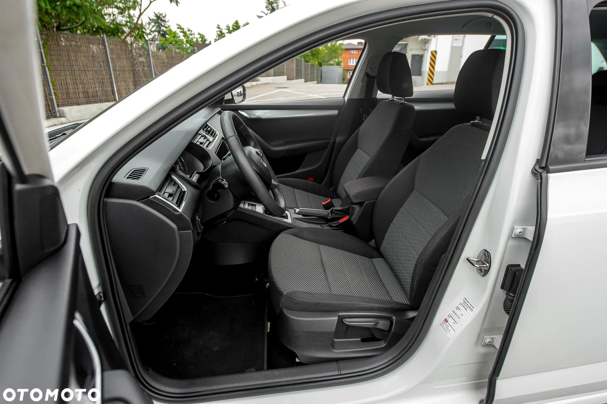 Skoda Octavia Combi 1.8 TSI 4x4 DSG Ambition - 28