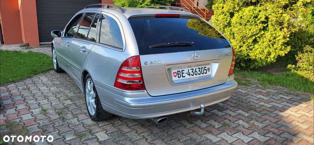 Mercedes-Benz Klasa C 200 Kompressor Avantgarde Sport Edition - 28