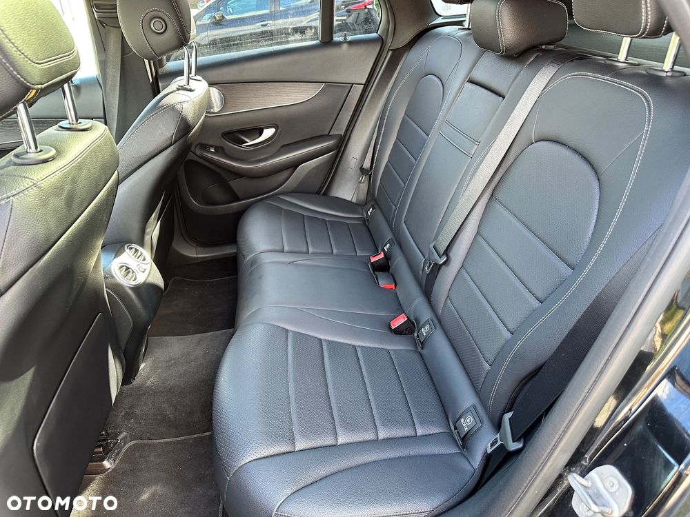 Mercedes-Benz GLC 300 4-Matic - 13