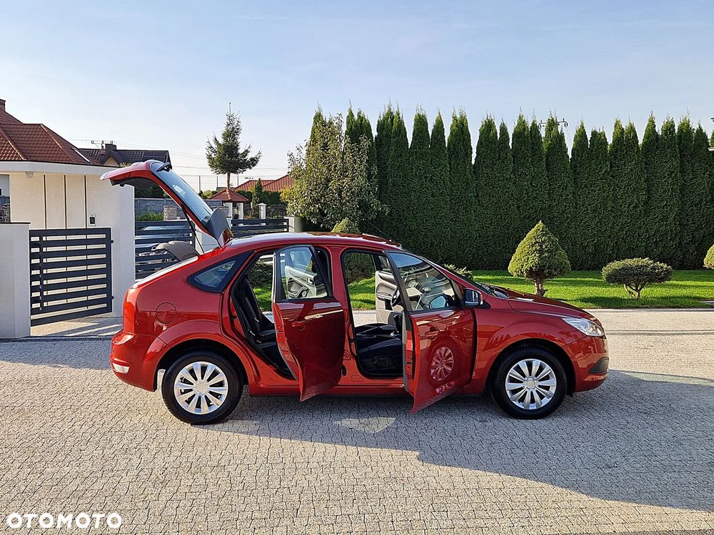 Ford Focus 1.6 16V Ghia - 15