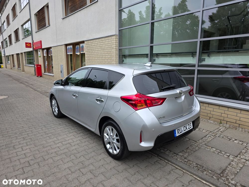 Toyota Auris - 5
