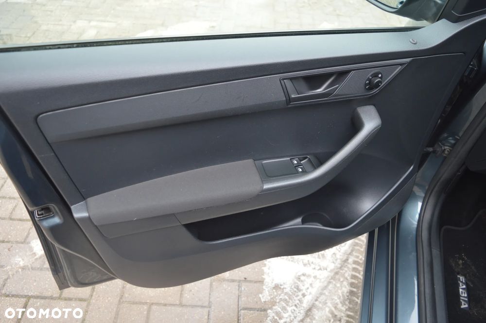 Skoda Fabia 1.0 MPI Ambition - 16