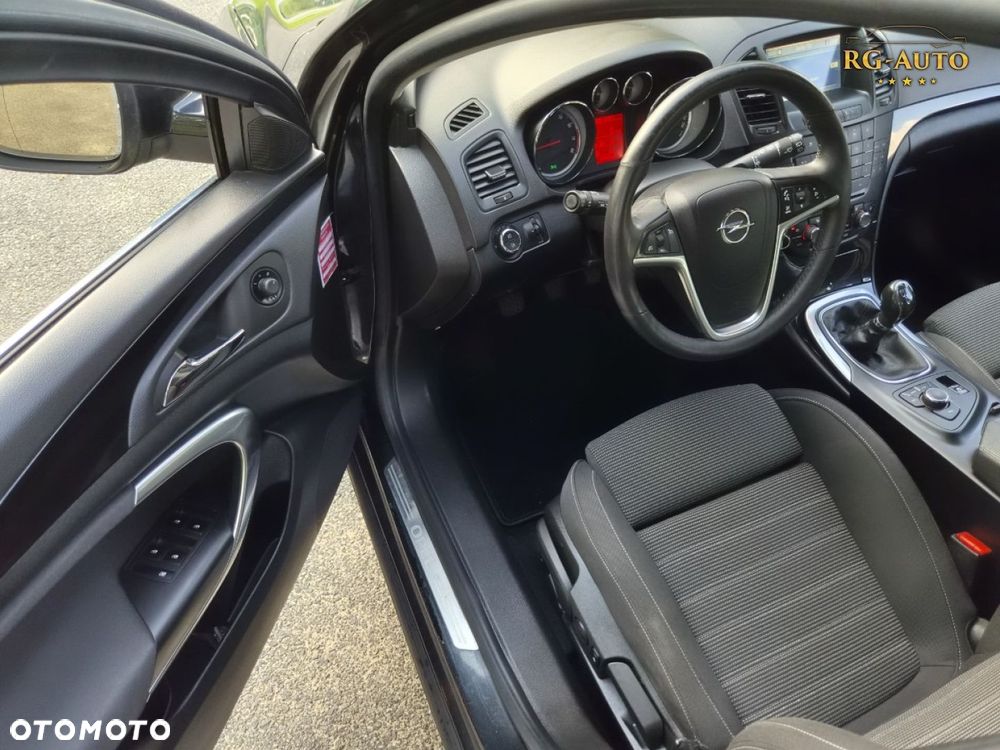 Opel Insignia - 28