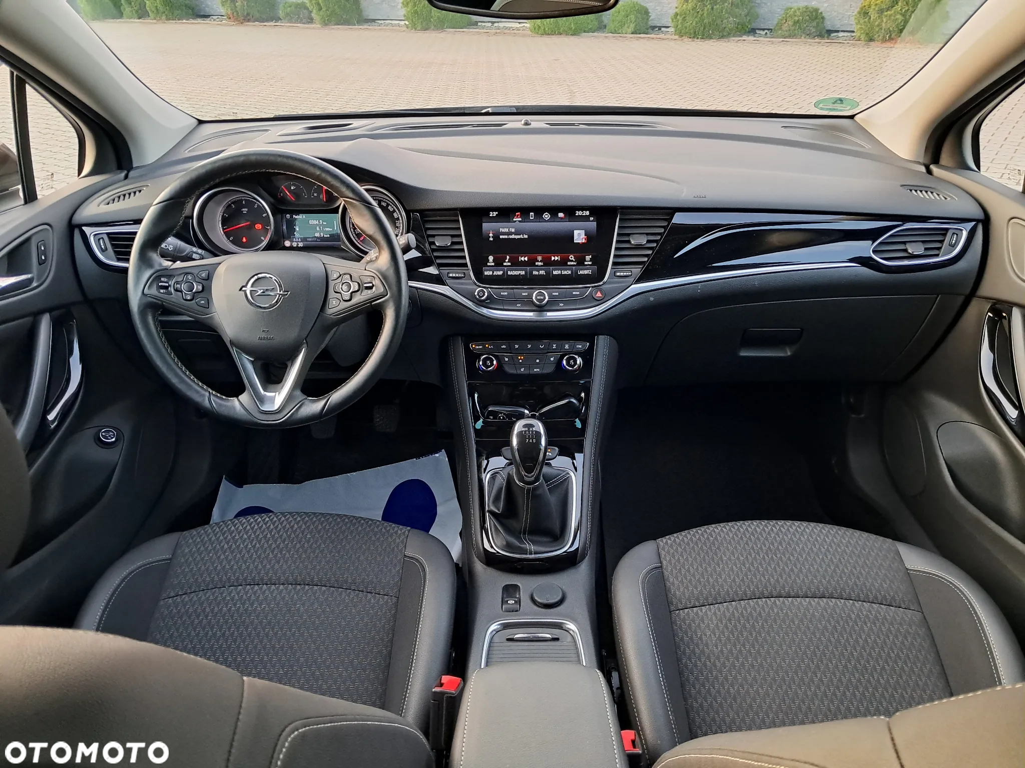Opel Astra 1.4 Turbo Start/Stop Sports Tourer Innovation - 2