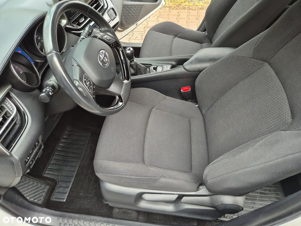 Toyota C-HR 1.2 T Premium - 18