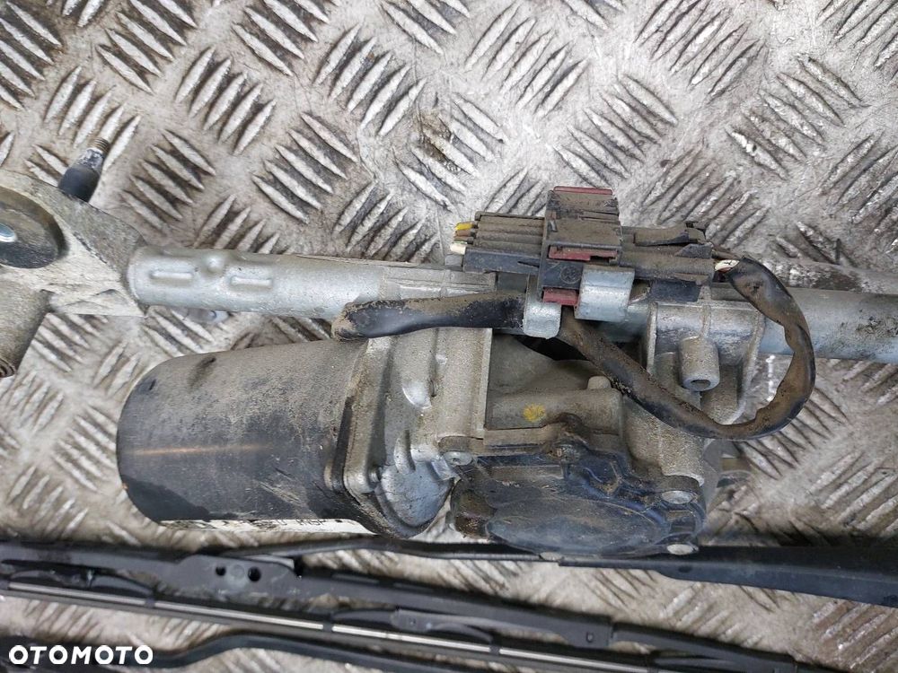 MECHANIZM WYCIERACZEK + SILNICZEK PRZÓD + RAMIONA OPEL VECTRA C EU 09185806 - 8