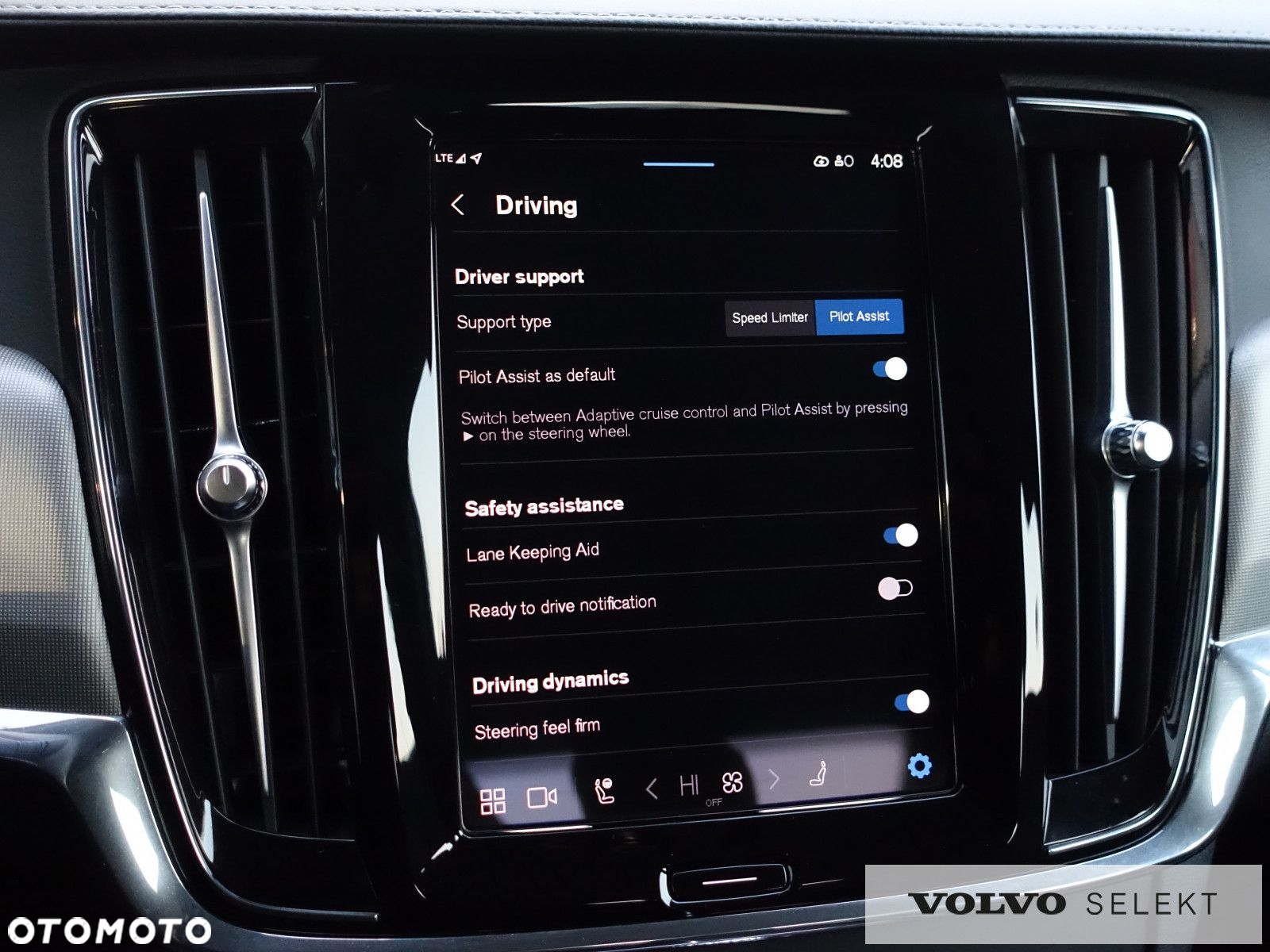 Volvo S90 - 16