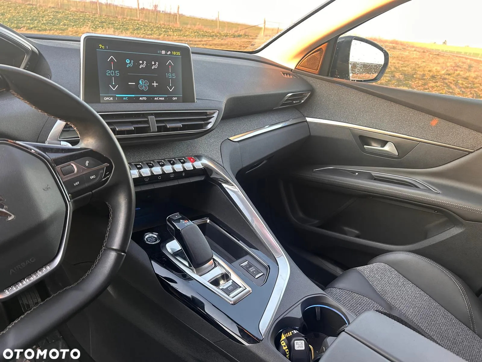 Peugeot 3008 Plug-In Hybrid 225 e-EAT8 Allure Pack - 10