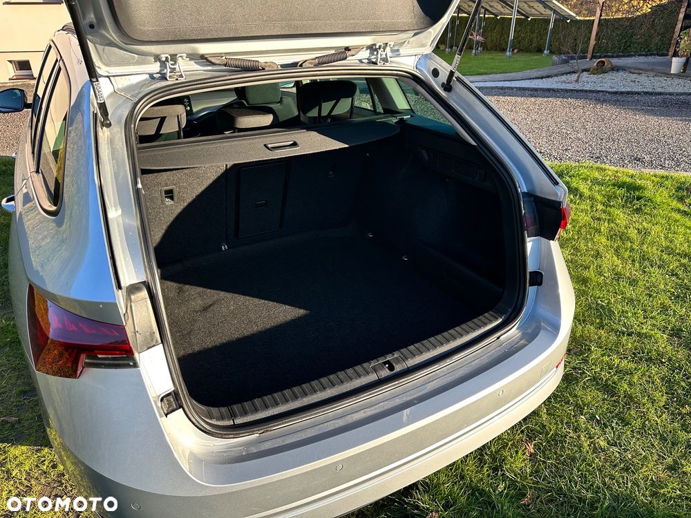 Skoda Octavia 1.5 TSI e-Tec Ambition DSG - 12