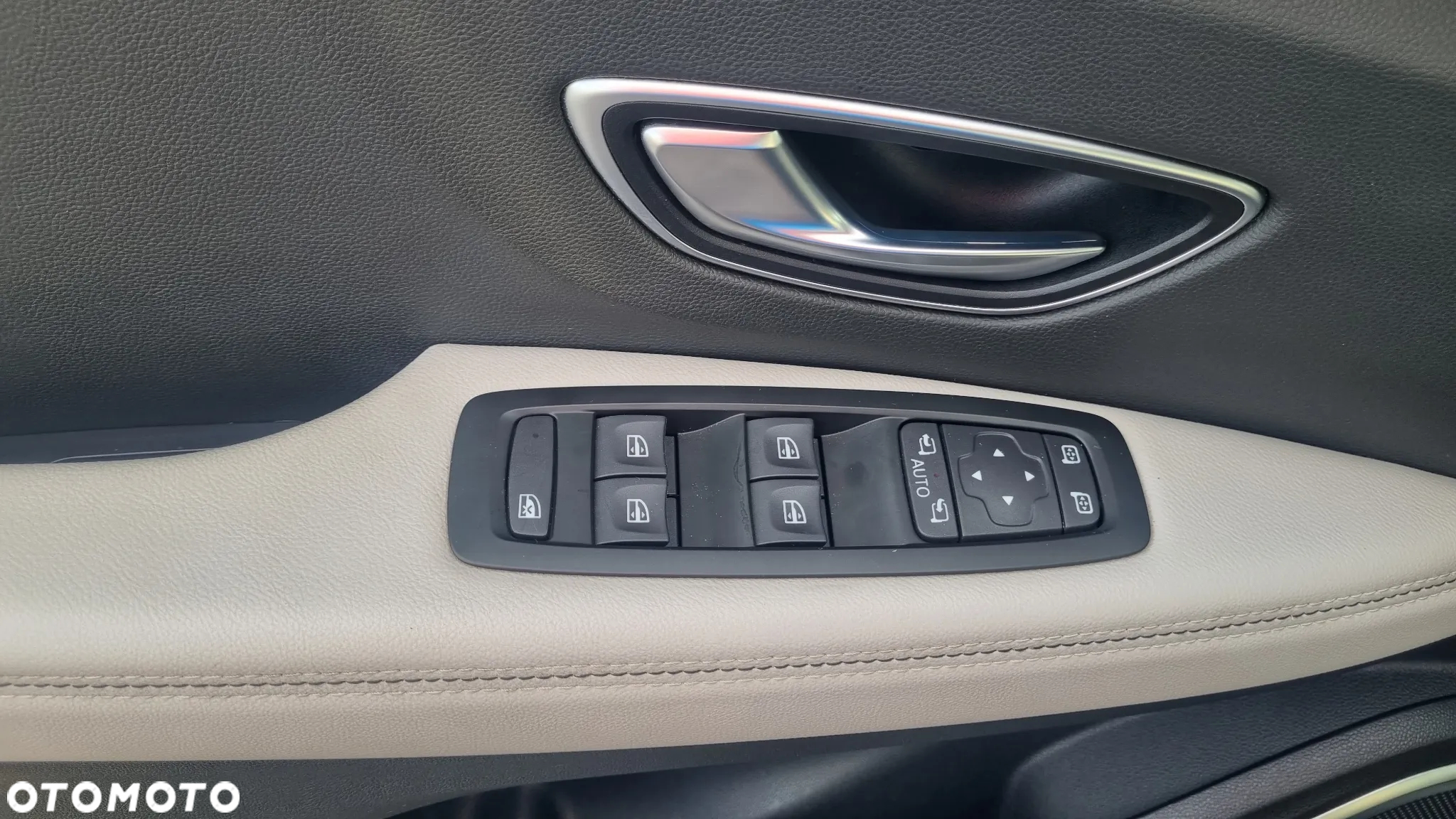 Renault Scenic BLUE dCi 150 EDC Deluxe-Paket LIMITED - 20