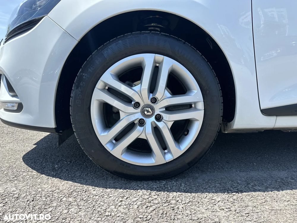 Renault Clio - 14