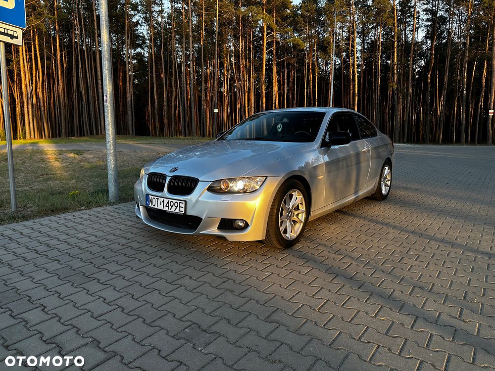 BMW Seria 3 320i - 1