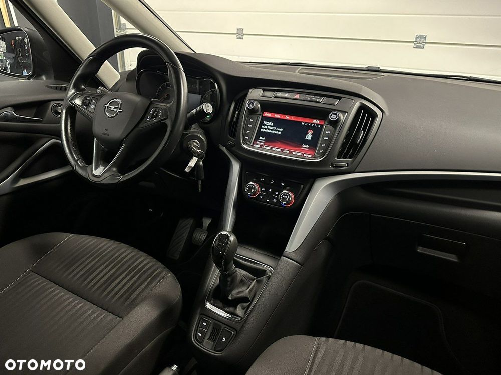 Opel Zafira - 8