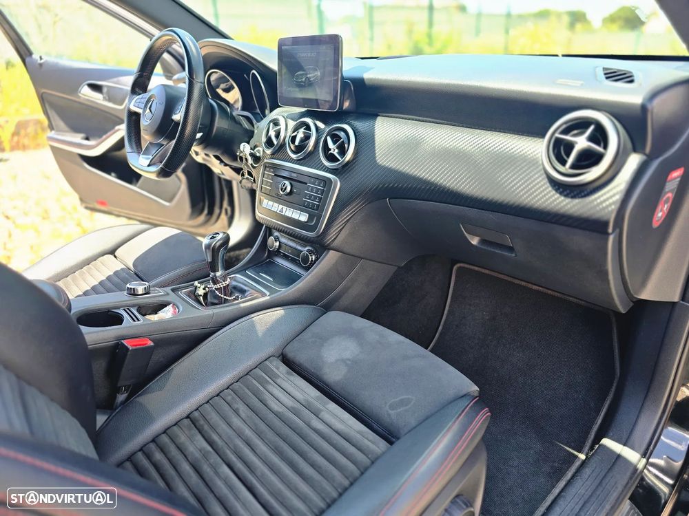 Mercedes-Benz A 180 d AMG Line - 15