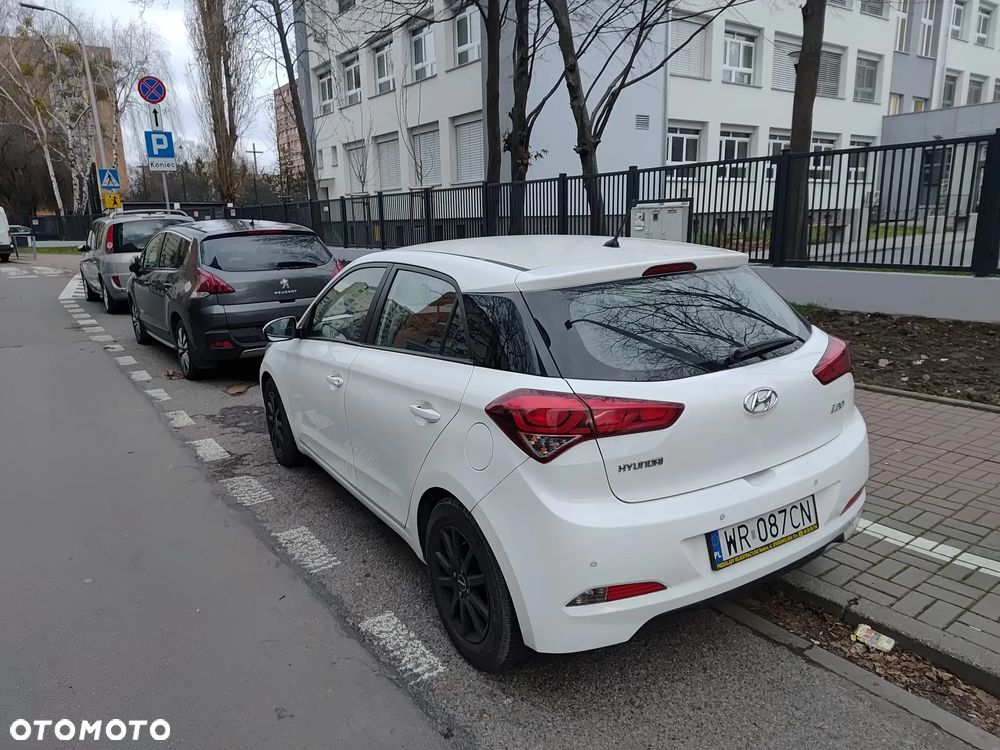 Hyundai i20 1.4 Comfort - 2