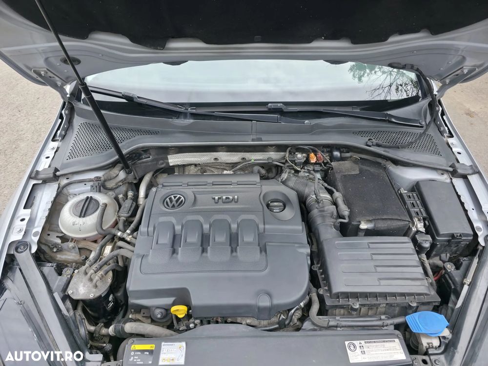 Volkswagen Golf - 26