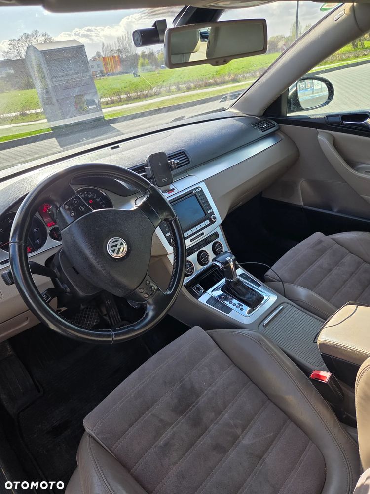 Volkswagen Passat 2.0 TDI DPF Comfortline DSG - 10