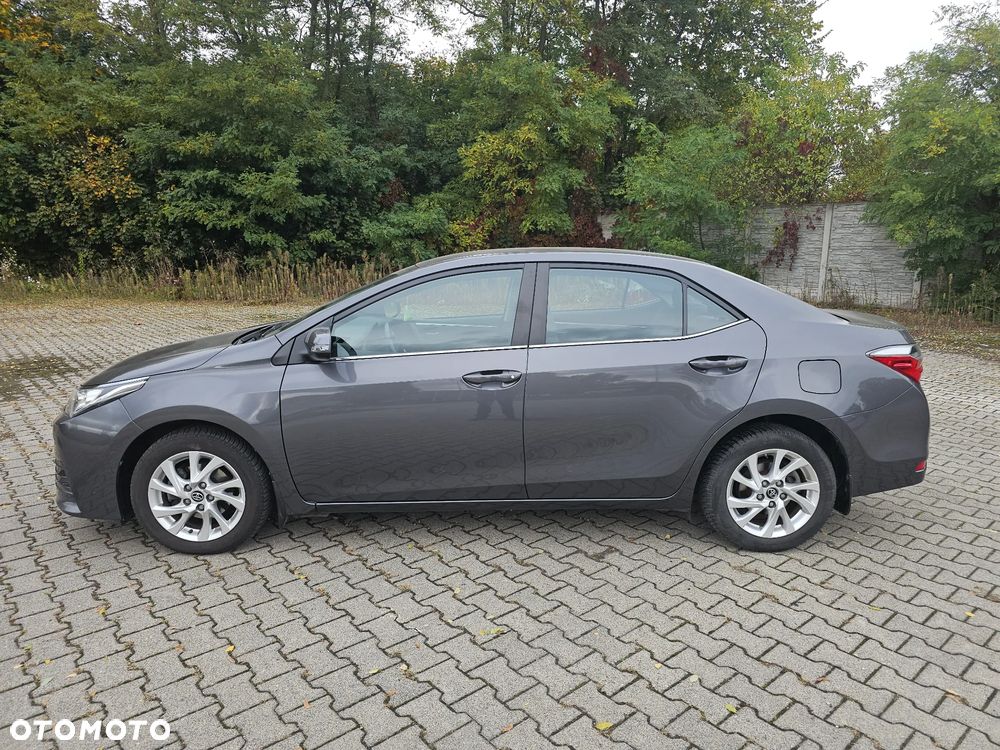 Toyota Corolla 1.6 Active - 5